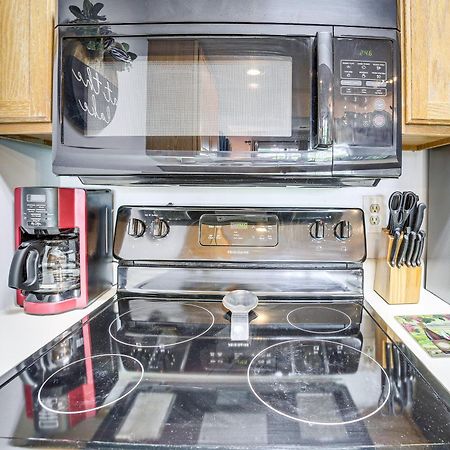 Reed Springs Condo With Furnished Deck And Pool Access Reeds Spring Exterior foto