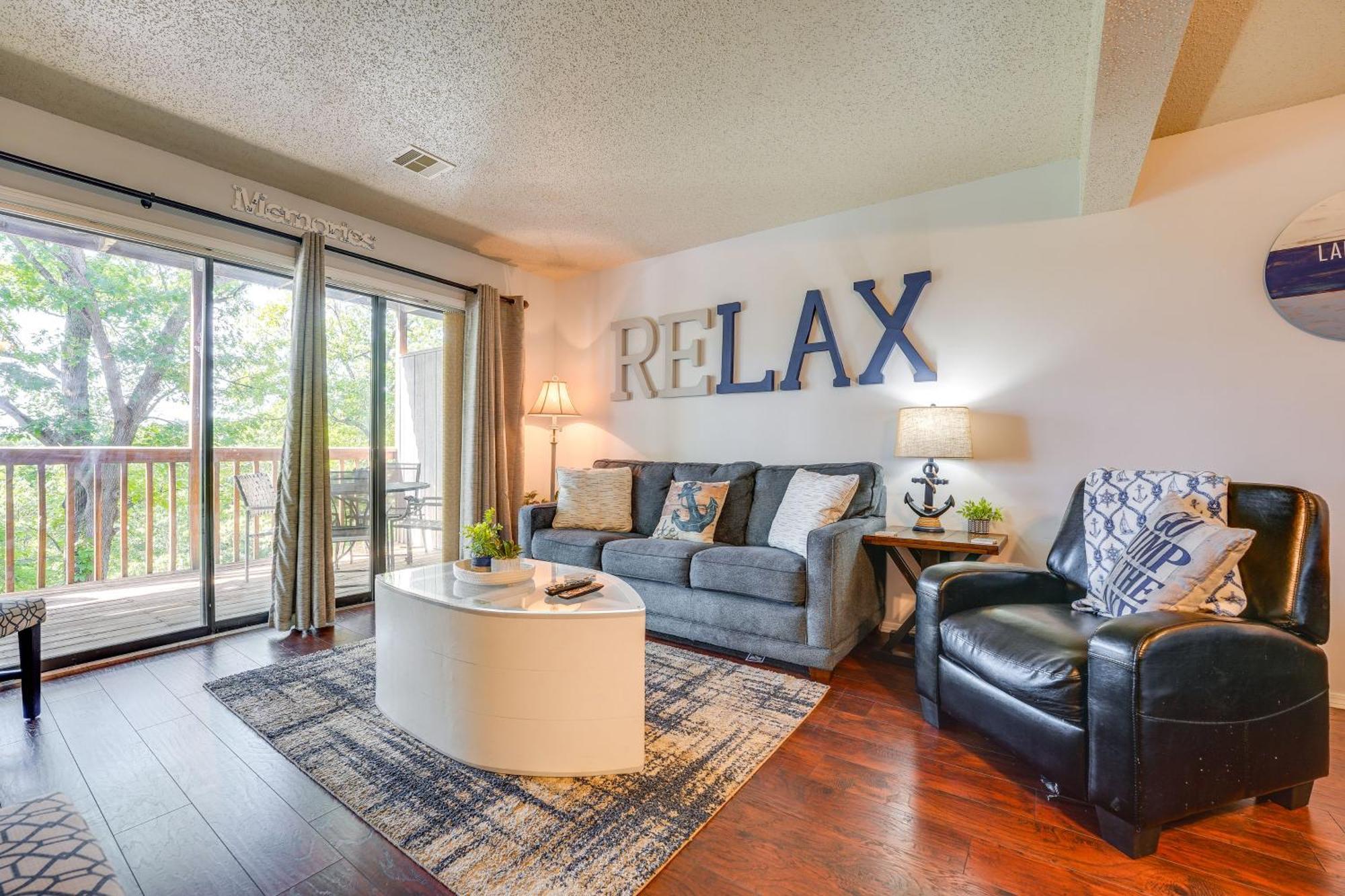 Reed Springs Condo With Furnished Deck And Pool Access Reeds Spring Exterior foto