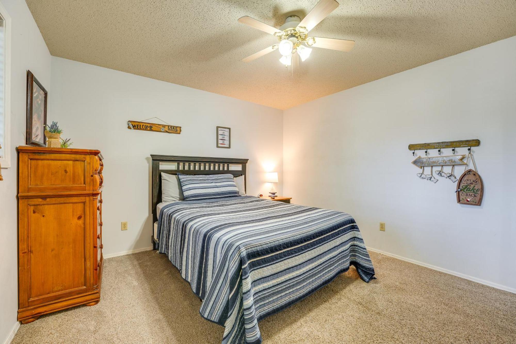 Reed Springs Condo With Furnished Deck And Pool Access Reeds Spring Exterior foto