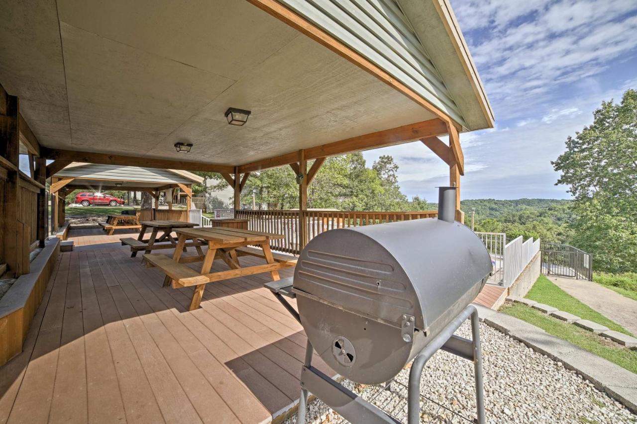 Reed Springs Condo With Furnished Deck And Pool Access Reeds Spring Exterior foto